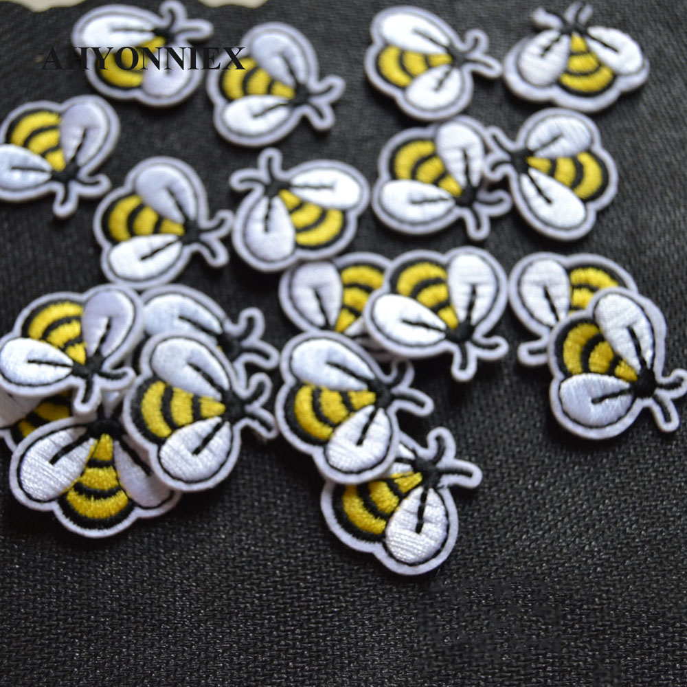 10pcs/lot Small Yellow Bee Pat - Streetwear Brand Stickers avaliação e preço