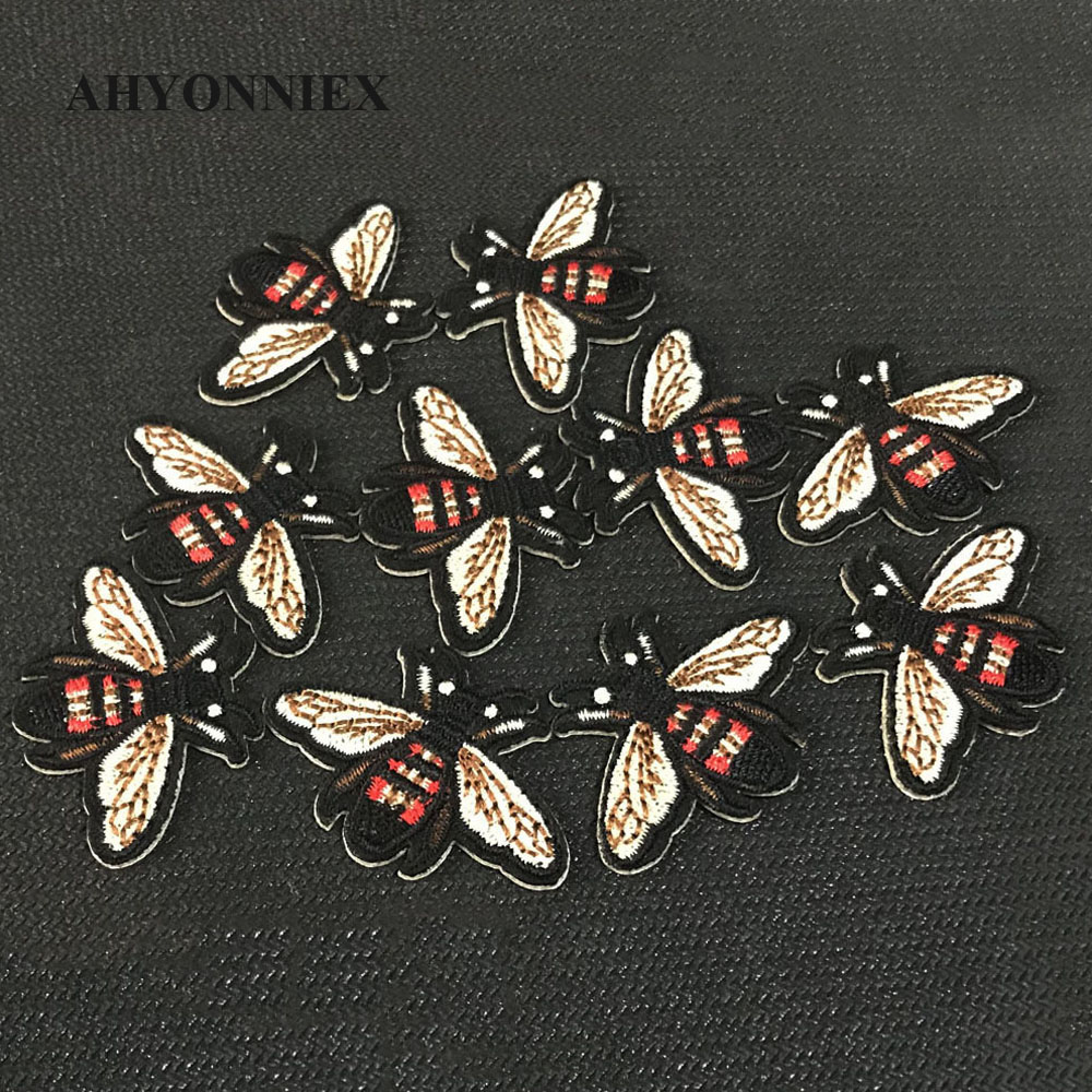 10pcs/lot Small Yellow Bee Pat - Streetwear Brand Stickers avaliação e preço