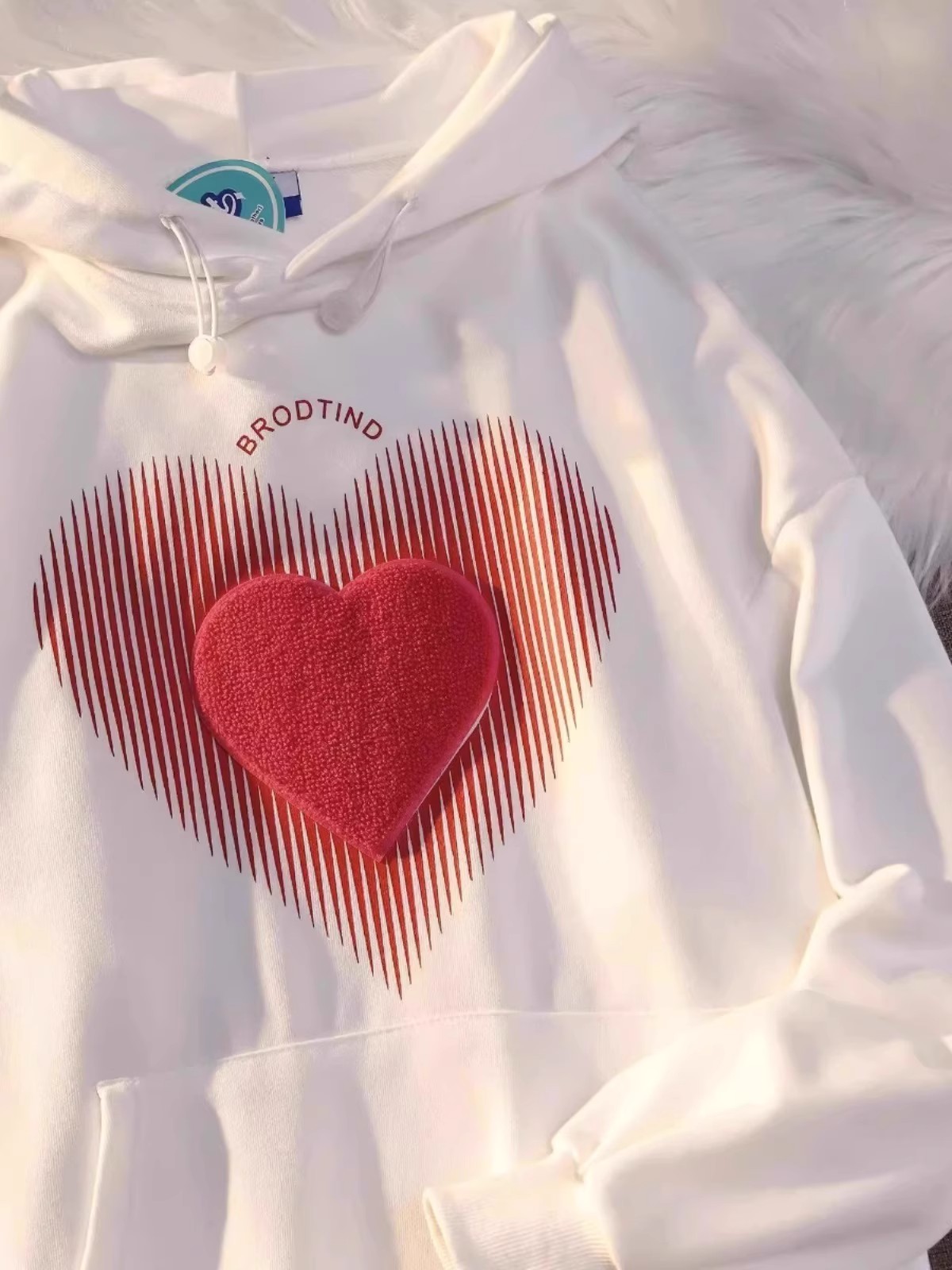 Large Size Love Heart Sweatirt - Streetwear Brand Heart avaliação e preço